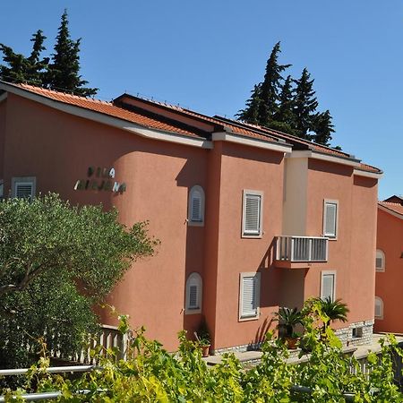 Apartments Sulekic Светі Филип-і-Яков Екстер'єр фото